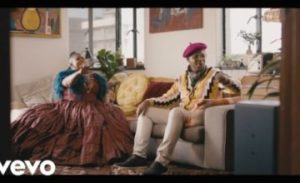 VIDEO: OSKIDO & Thandiswa Mazwai – Ayazizela ft. Ntsika Ngxanga