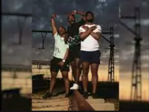 Soweto’s Finest – Shibilika ft. Optimistmusic ZA, Crush, Tom London, Njabz Finest, HolaDjBash & Flakko 